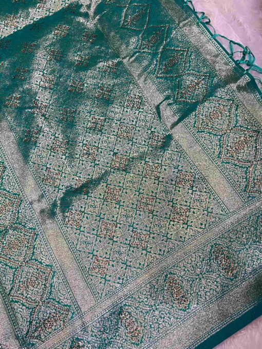 Tarahood Georgette Silk Saree with Contrast Pallu - Image 5